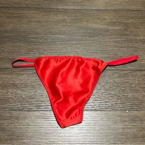 Victoria’s Secret Dream Angels V-String Thong Panty Red Satin Small NWT